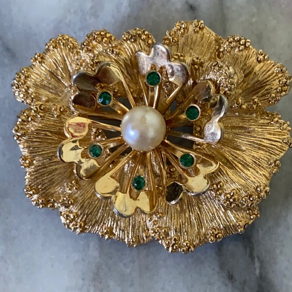 Sara Coventry Vintage Brooch - Picture 1 of 4